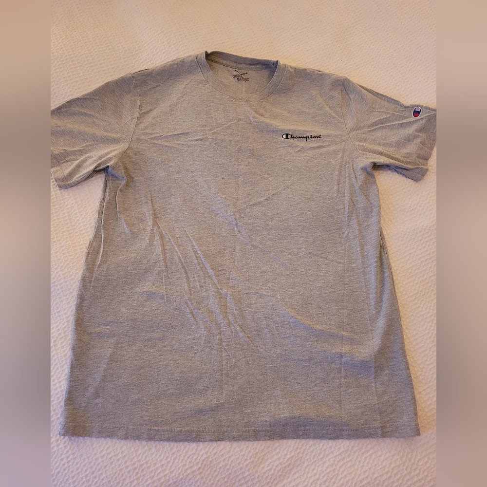 Champion t shirt
